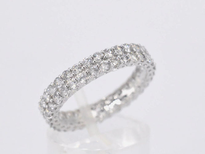 Bague 54 Bague d’éternité en or blanc 14 carats sertie de diamants 58 Facettes 2208