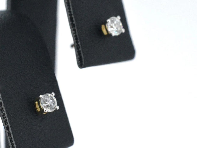 Boucles d'oreilles Boucles d'oreilles en or jaune 14 carats serties de diamants 58 Facettes 2271