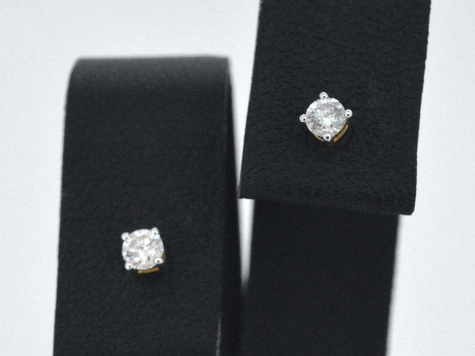 Boucles d'oreilles Boucles d'oreilles en or jaune 14 carats serties de diamants 58 Facettes 2271