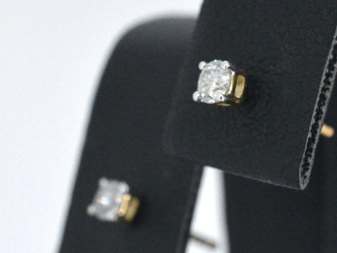 Boucles d'oreilles Boucles d'oreilles en or jaune 14 carats serties de diamants 58 Facettes 2271