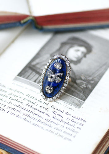 Bague 61 Bague navette XVIIIe siècle en or rose, argent, émail bleu et diamants 58 Facettes