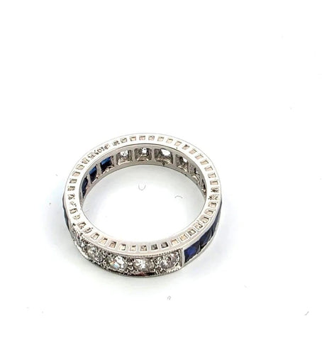 Bague 52 Bague en or blanc 18 carats avec saphirs et diamants 58 Facettes