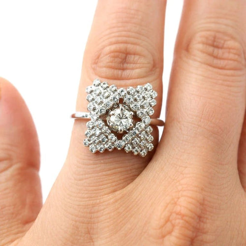 Bague 55 Bague en or blanc 18 carats avec diamants 58 Facettes