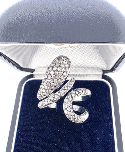 5f74a305-5d89-4da9-442d-82464c7f2e00