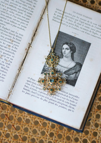 Pendentif Croix XVIIIe siècle - Pendentif en or jaune et émeraudes 58 Facettes