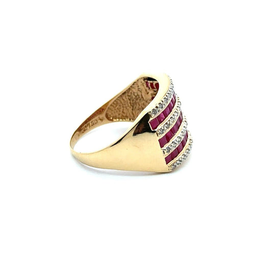 Bague 55 Bague vintage multibande en or jaune 750 avec rubis et diamants 58 Facettes 50358