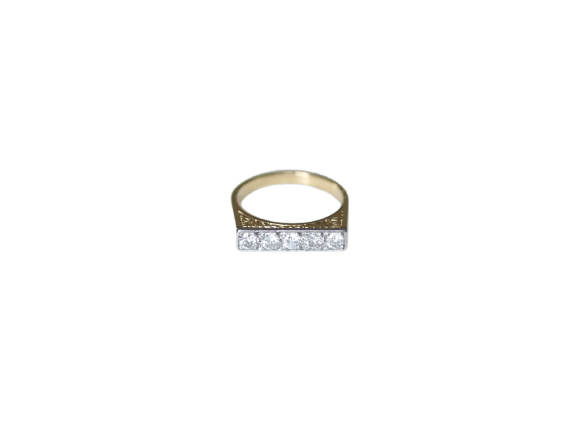 Bague 52 Bague Jarretière Art Déco en or jaune et blanc 18 kt, diamants 58 Facettes