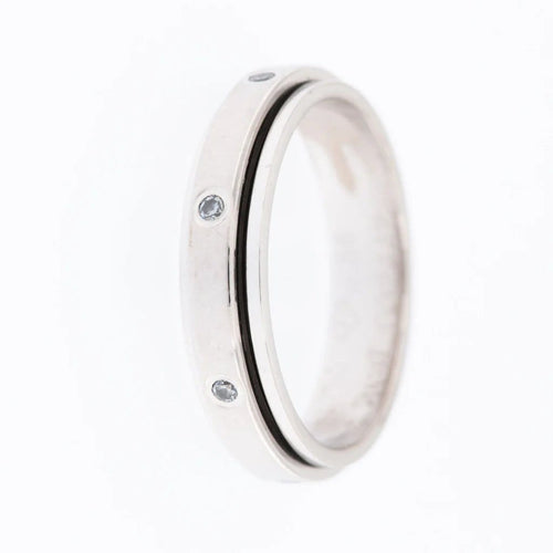 Bague Piaget Possession - Bague en or blanc 18 carats et diamant 0,20 ct 58 Facettes