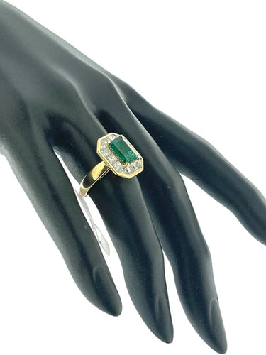 449b233b-8cd4-452e-9b12-97237beb7800