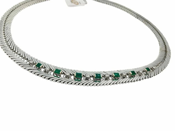 Collier Collier ras-de-cou en or blanc 18 carats avec diamants et émeraudes 58 Facettes