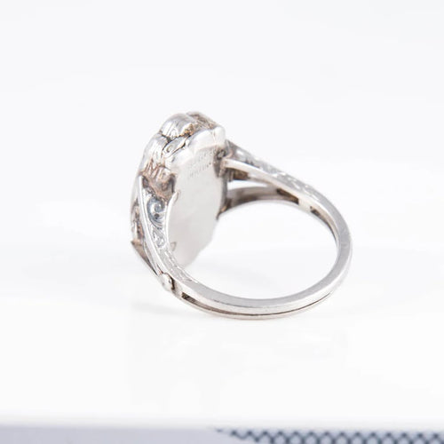 55512e29-6d56-48f3-c232-72ef7e7e9800