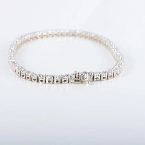 Bracelet Bracelet rivière en or blanc 750 et diamants env. 4 ct 58 Facettes 220406