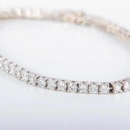 Bracelet Bracelet rivière en or blanc 750 et diamants env. 4 ct 58 Facettes 220406