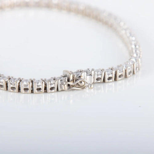 Bracelet Bracelet rivière en or blanc 750 et diamants env. 4 ct 58 Facettes 220406