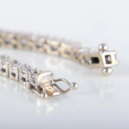 Bracelet Bracelet rivière en or blanc 750 et diamants env. 4 ct 58 Facettes 220406