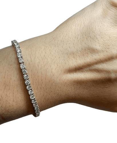 Bracelet Bracelet tennis en or blanc 18K et diamants 58 Facettes