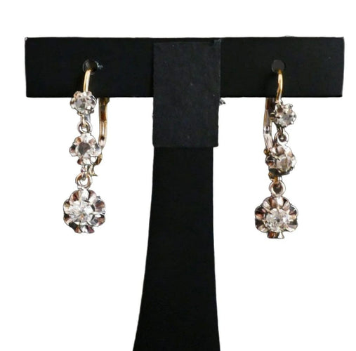 Boucles d'oreilles Boucles d’oreilles dormeuses en or et diamants vers 1920 58 Facettes