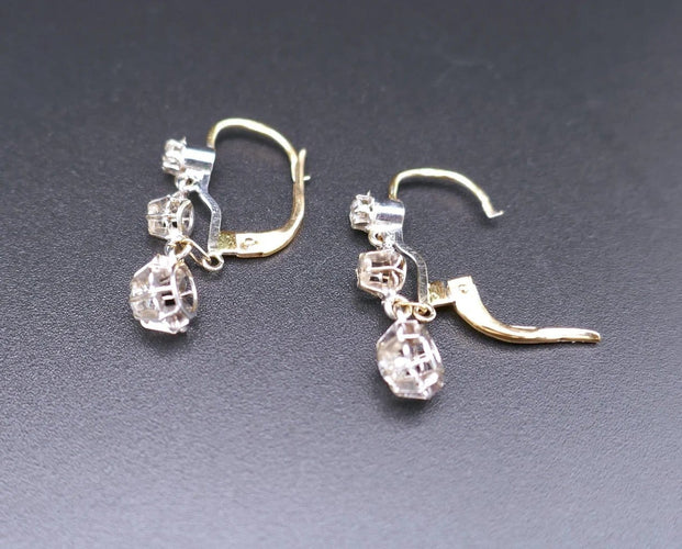 Boucles d'oreilles Boucles d’oreilles dormeuses en or et diamants vers 1920 58 Facettes