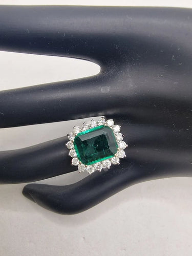 702978a9-0e97-4b93-c940-1ddb562bb300