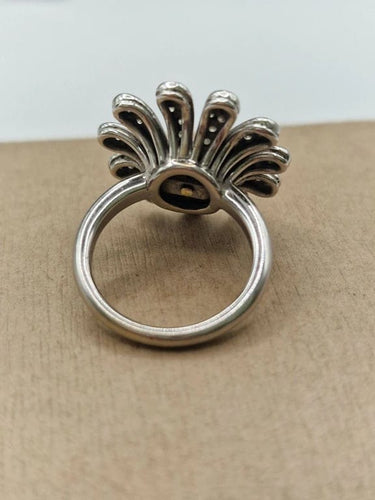 Bague Bague fleur en or blanc 18 carats et diamants 58 Facettes