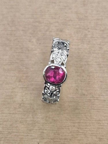 Bague 55 Bague solitaire rubis et diamants en or blanc 18 carats 58 Facettes