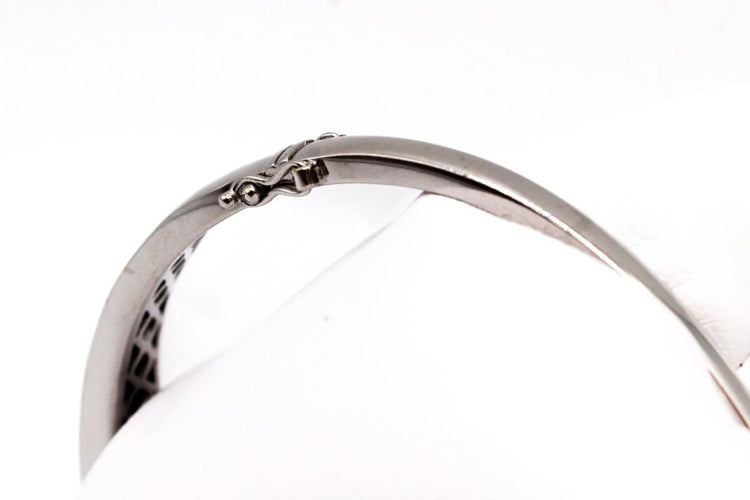 8d4e33e7-9f2b-43e7-1376-2d22eb7d1e00