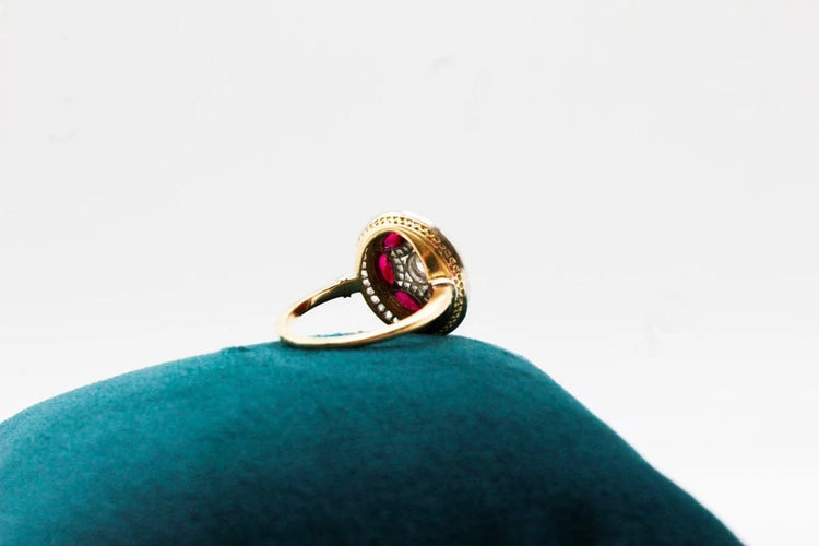 Bague 53 Bague ronde en or bicolore avec diamants et rubis 58 Facettes 250048