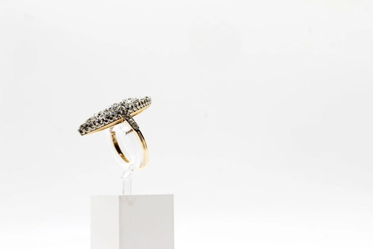 ee76ebb4-f01e-47de-f822-cd4104c5ed00