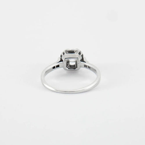 Bague 54 Bague solitaire en or blanc et diamants 58 Facettes