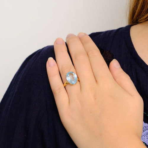 Bague 53 Bague vintage en or jaune 18 carats sertie d’une topaze bleue 58 Facettes