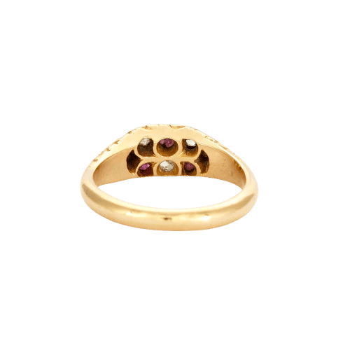 Bague 55 Bague jarretière ancienne en or jaune, rubis et diamants 58 Facettes