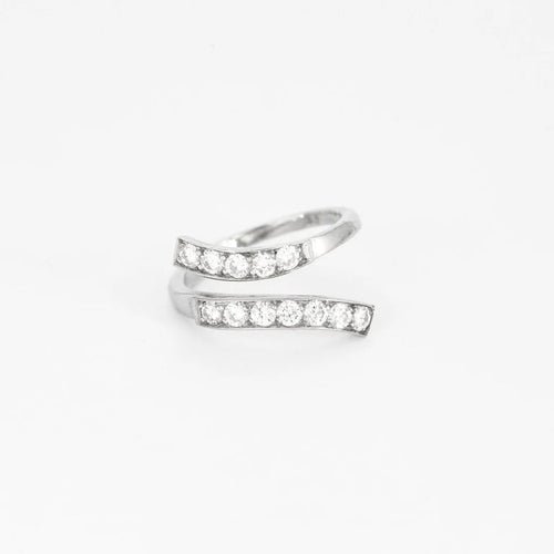 Bague 52 Bague vague en or blanc 18 ct et platine, diamants 58 Facettes