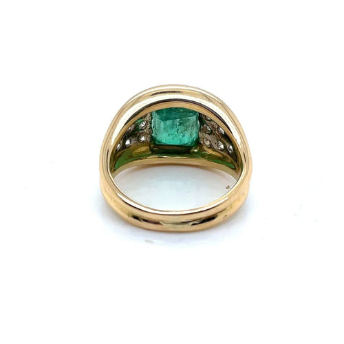 Bague 54 Bague jonc en or jaune, émeraude et diamants 58 Facettes