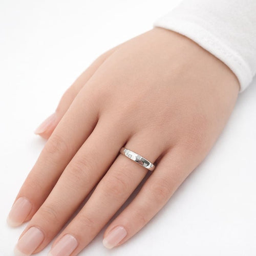 Bague 54 Bague en or blanc 18 carats sertie de diamants 58 Facettes