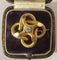 Broche Broche ancienne quadrilobée en or jaune 18 carats et diamant 58 Facettes
