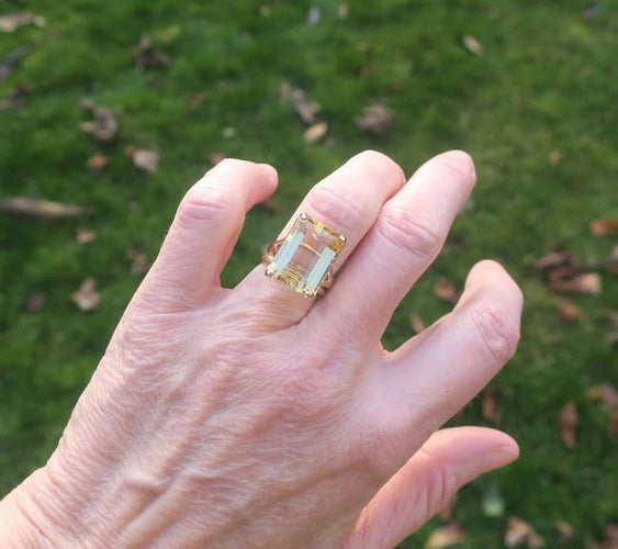 Bague 55 Bague cocktail en or rose et citrine 13 carats 58 Facettes