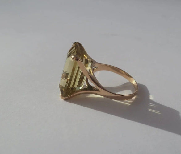 Bague 55 Bague cocktail en or rose et citrine 13 carats 58 Facettes