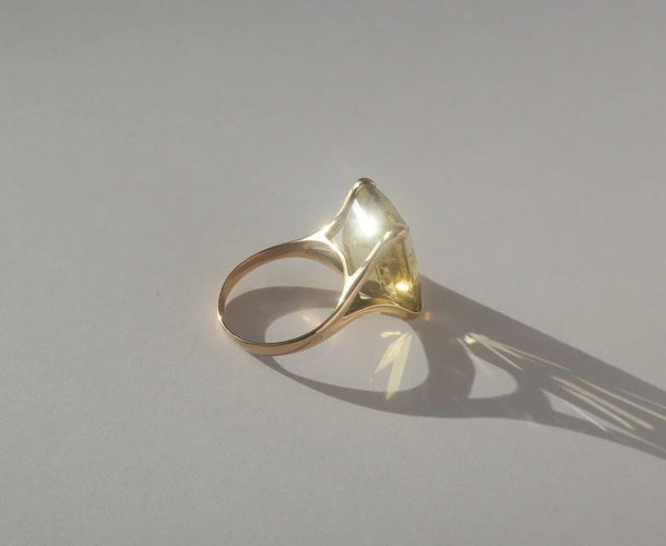 Bague 55 Bague cocktail en or rose et citrine 13 carats 58 Facettes