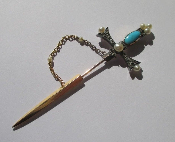 Broche Broche épingle - Épée en or rose 18 carats, diamants, perles et turquoise 58 Facettes