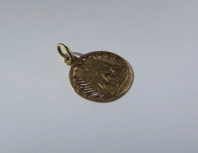 Pendentif Pendentif commémoratif Cathédrale de Reims en or jaune 58 Facettes