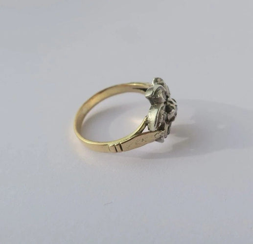 Bague 57 Bague marguerite régionale en or rose, argent et diamants 58 Facettes