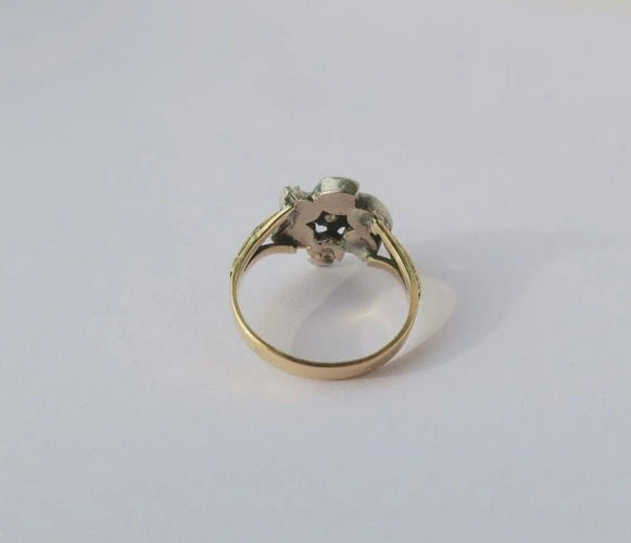 Bague 57 Bague marguerite régionale en or rose, argent et diamants 58 Facettes