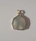 Pendentif GRUN - Médaille pendentif Art déco en or jaune 18 carats et nacre 58 Facettes