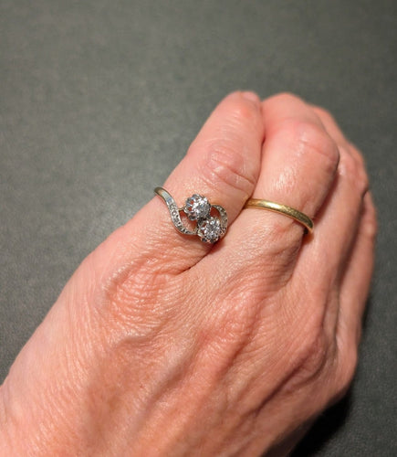 Bague 51.5 Bague Toi et Moi ancienne en or jaune, platine et diamants 58 Facettes