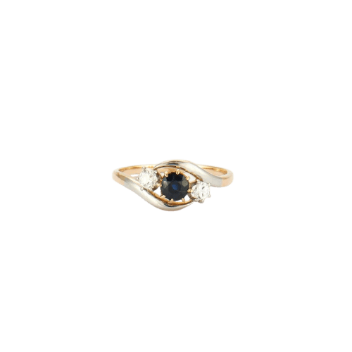 Bague 54 Bague trilogie en or jaune 18 carats et platine, saphir et diamants 58 Facettes