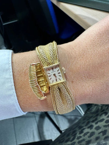 Montre Blancpain - Montre mystérieuse en or jaune 18 carats et diamant 58 Facettes 1.0000191/1