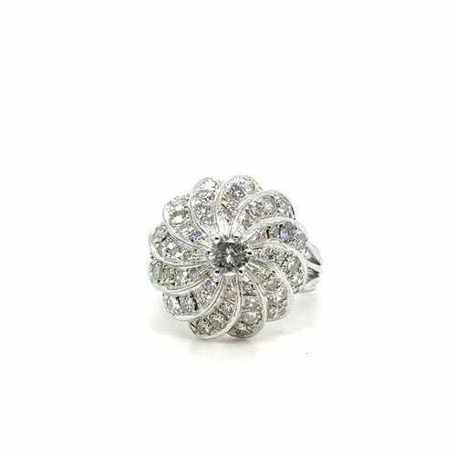Bague 52 Bague fleur en or blanc 18 carats et diamants 58 Facettes 1.0000435/3