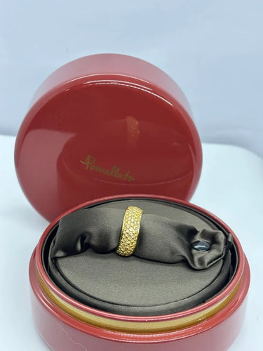 8d5ebe4e-0542-4713-216c-0844e8351a00