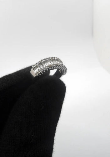 Bague 52 Bague en or blanc 18K sertie de diamants 1 ct 58 Facettes 00033501