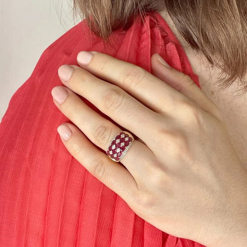 Bague 52 Bague bandeau pavée de rubis et diamants en or jaune 18K 58 Facettes 269